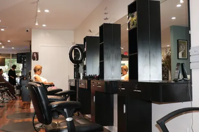 Universal Hair Salon