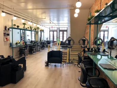 Volume Hair Studio